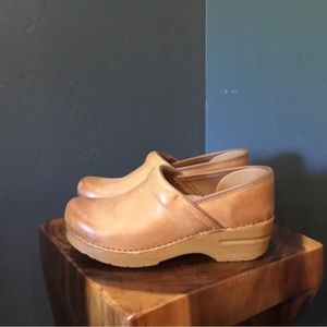 Danski leather clog shoes